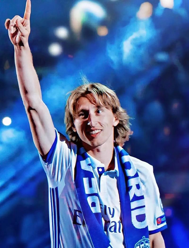 掘金意外失利遭公牛逆转，威少两双超越KG，怀特37分穆雷28分